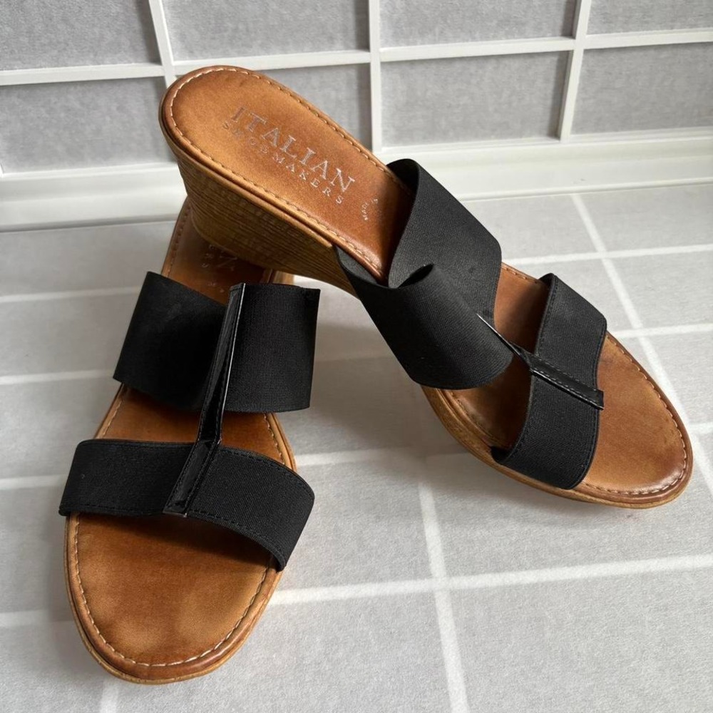 Black Italian wedge sandals‎ SZ 10. Stretchy Straps. boho charm